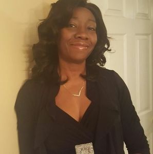 Meet your Posher, Claudia